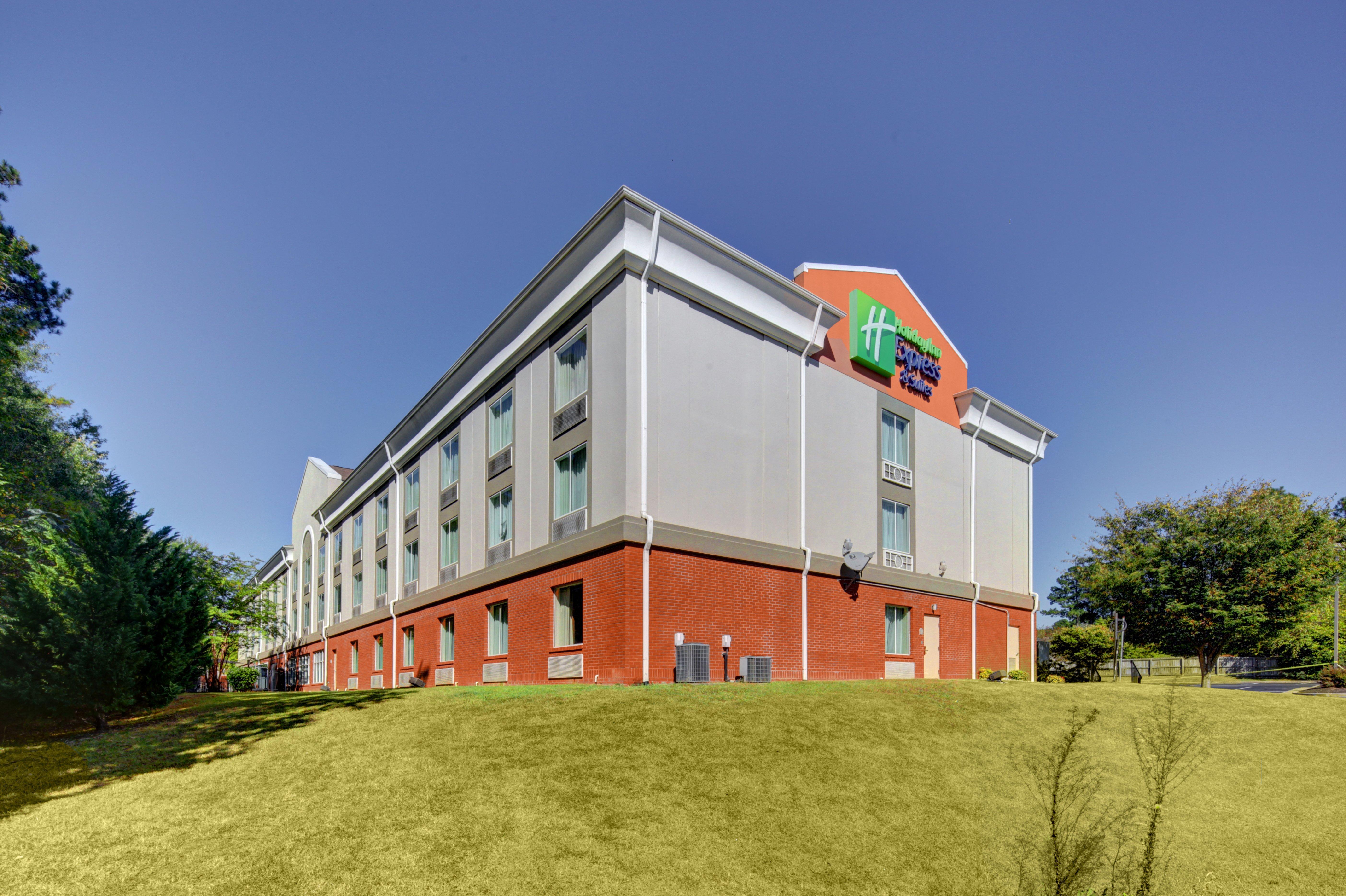 Holiday Inn Express Hotel & Suites Emporia By Ihg Exterior photo